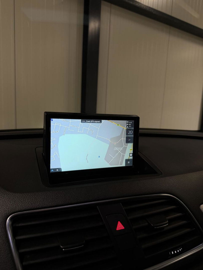 Audi Q3 2.0 TFSI quattro S-line Pano Trekhaak Black edition