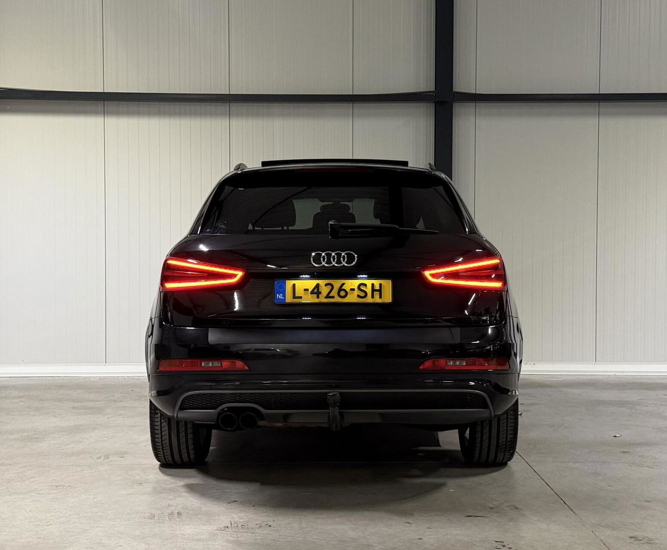 Audi Q3 2.0 TFSI quattro S-line Pano Trekhaak Black edition