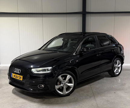 Audi Q3 2.0 TFSI quattro S-line Pano Trekhaak Black edition