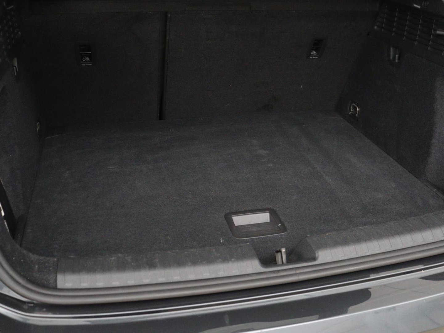 Audi A3 35 TFSI Business edition | Sportstoelen | Carplay | Virtual Cockpit | Park Assist | 18'' | Navigatie | Full LED | Climate control | Bluetooth | Cruise control