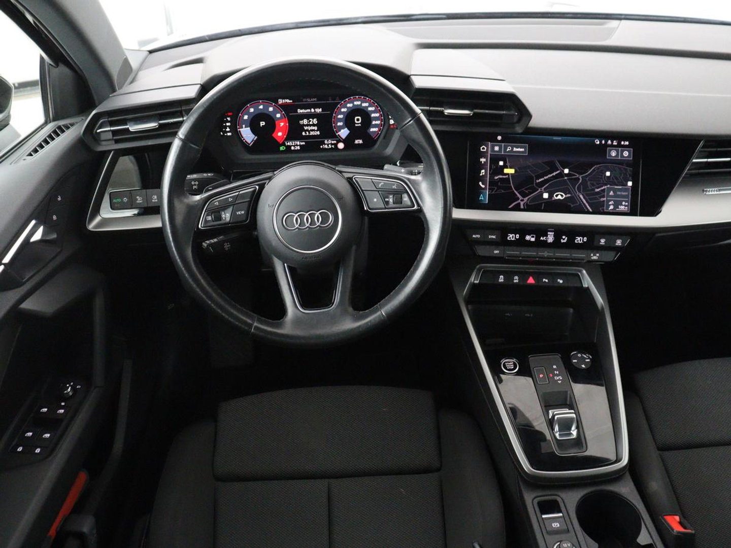 Audi A3 35 TFSI Business edition | Sportstoelen | Carplay | Virtual Cockpit | Park Assist | 18'' | Navigatie | Full LED | Climate control | Bluetooth | Cruise control