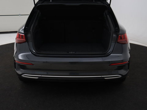 Audi A3 35 TFSI Business edition | Sportstoelen | Carplay | Virtual Cockpit | Park Assist | 18'' | Navigatie | Full LED | Climate control | Bluetooth | Cruise control