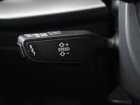 Audi A3 35 TFSI Business edition | Sportstoelen | Carplay | Virtual Cockpit | Park Assist | 18'' | Navigatie | Full LED | Climate control | Bluetooth | Cruise control