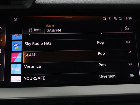 Audi A3 35 TFSI Business edition | Sportstoelen | Carplay | Virtual Cockpit | Park Assist | 18'' | Navigatie | Full LED | Climate control | Bluetooth | Cruise control