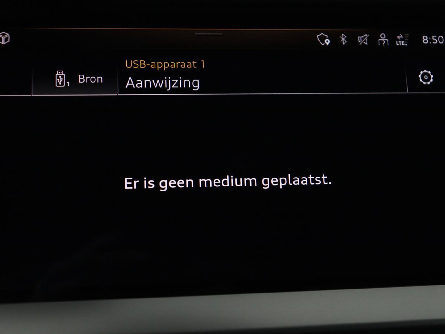 Audi A3 30 TFSI Advanced edition | Sportstoelen | Carplay | Virtual Cockpit | Park Assist | Full LED | Navigatie | Climate control | Bluetooth | 17'' | Cruise control