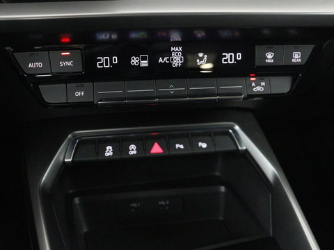 Audi A3 30 TFSI Advanced edition | Sportstoelen | Carplay | Virtual Cockpit | Park Assist | Full LED | Navigatie | Climate control | Bluetooth | 17'' | Cruise control