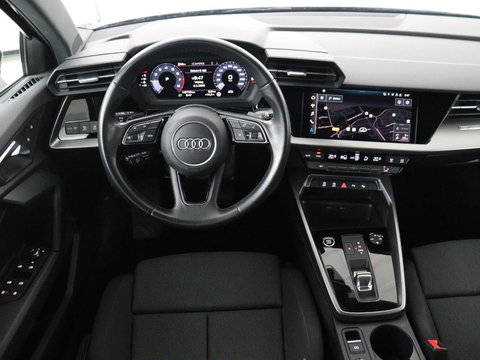 Audi A3 30 TFSI Advanced edition | Sportstoelen | Carplay | Virtual Cockpit | Park Assist | Full LED | Navigatie | Climate control | Bluetooth | 17'' | Cruise control