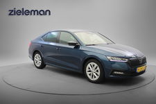 Škoda Octavia - 1.0 e-TSI Sport Business Automaat - Digitaal Cockpit, Carplay, Sportstoelen