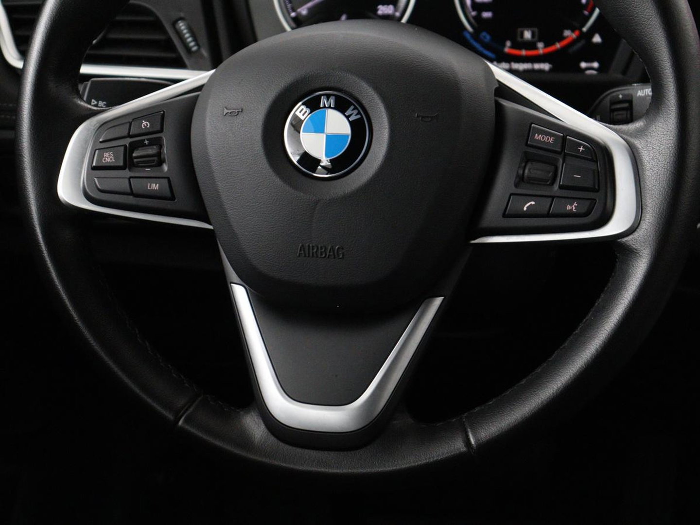 BMW 2 Serie Gran Tourer 218i 7 Persoons Executive | Sport Line | 1e eigenaar | Stoelverwarming | Head-Up | Trekhaak | Sportstoelen | Half leder | Navigatie | Climate control | Parkeerhulp | Cruise control