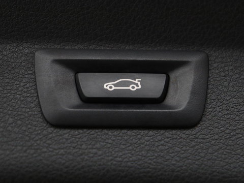 BMW 2 Serie Gran Tourer 218i 7 Persoons Executive | Sport Line | 1e eigenaar | Stoelverwarming | Head-Up | Trekhaak | Sportstoelen | Half leder | Navigatie | Climate control | Parkeerhulp | Cruise control