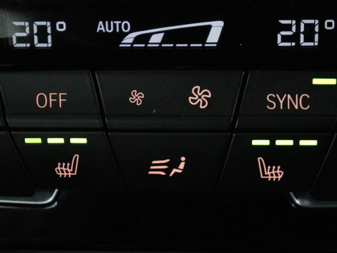 BMW 2 Serie Gran Tourer 218i 7 Persoons Executive | Sport Line | 1e eigenaar | Stoelverwarming | Head-Up | Trekhaak | Sportstoelen | Half leder | Navigatie | Climate control | Parkeerhulp | Cruise control