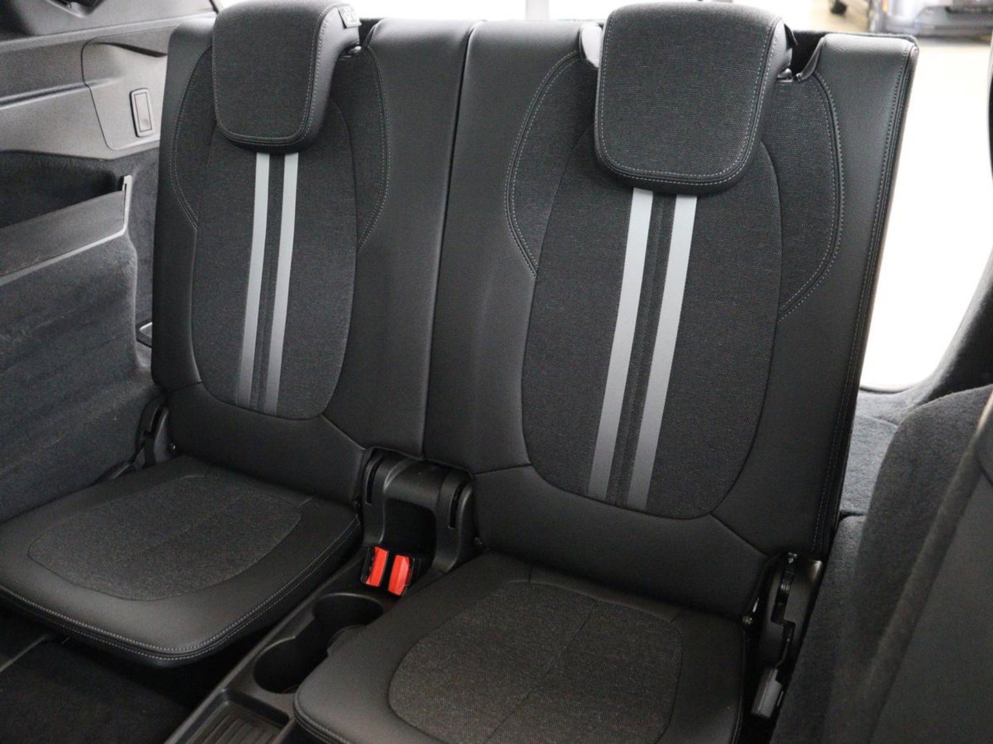 BMW 2 Serie Gran Tourer 218i 7 Persoons Executive | Sport Line | 1e eigenaar | Stoelverwarming | Head-Up | Trekhaak | Sportstoelen | Half leder | Navigatie | Climate control | Parkeerhulp | Cruise control