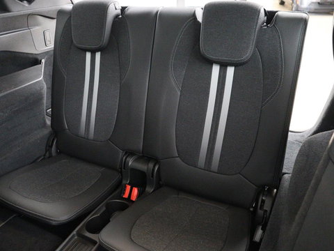 BMW 2 Serie Gran Tourer 218i 7 Persoons Executive | Sport Line | 1e eigenaar | Stoelverwarming | Head-Up | Trekhaak | Sportstoelen | Half leder | Navigatie | Climate control | Parkeerhulp | Cruise control