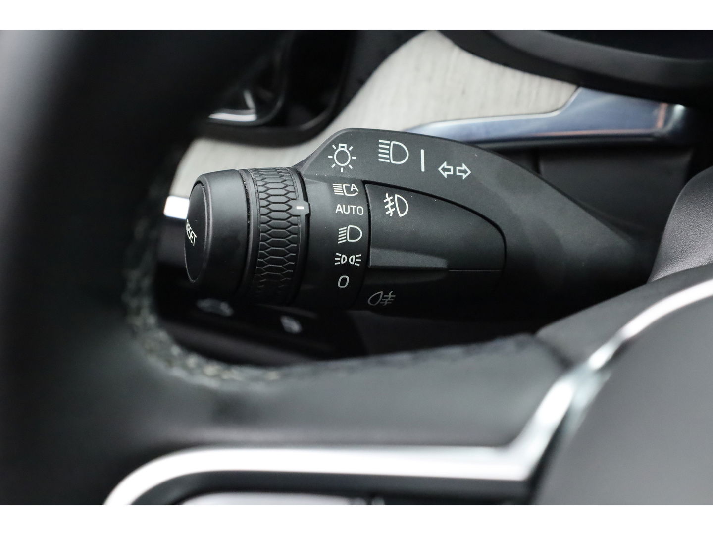 Volvo V60 T6 Plug-in hybrid Plus Bright | long range | Pilot Assist | Bliss | Google info. | CarPlay | Stoel- Stuurverw.