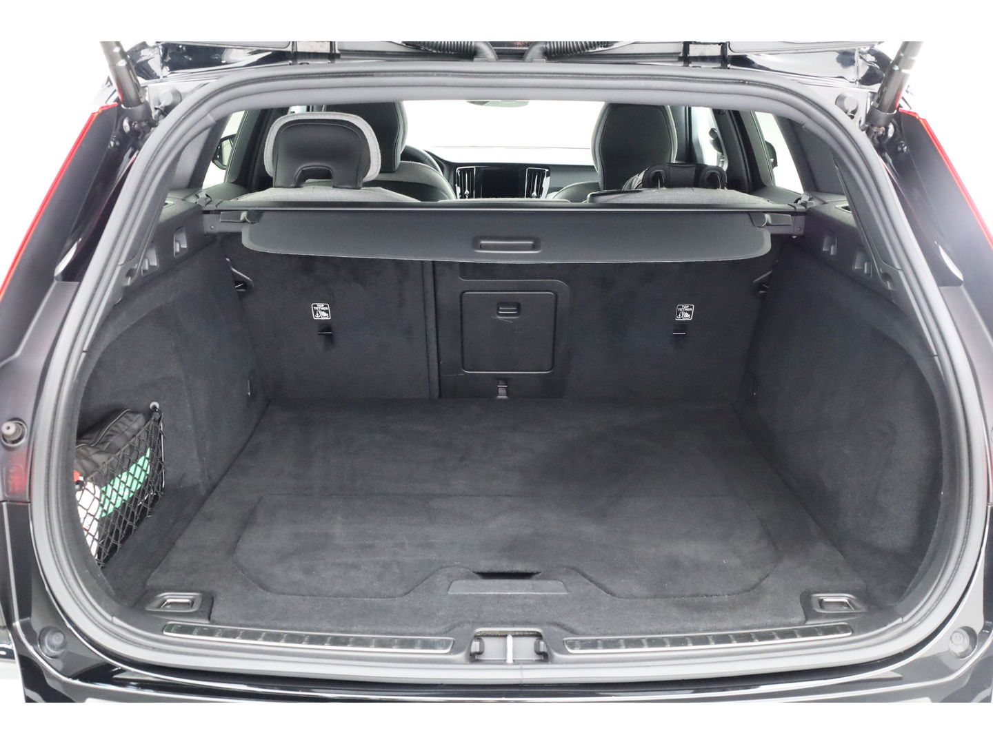 Volvo V60 T6 Plug-in hybrid Plus Bright | long range | Pilot Assist | Bliss | Google info. | CarPlay | Stoel- Stuurverw.