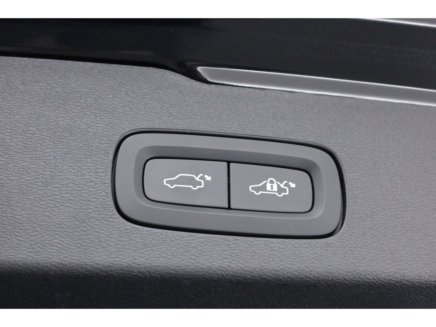 Volvo V60 T6 Plug-in hybrid Plus Bright | long range | Pilot Assist | Bliss | Google info. | CarPlay | Stoel- Stuurverw.