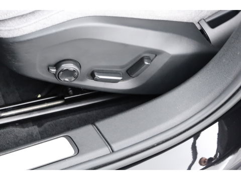 Volvo V60 T6 Plug-in hybrid Plus Bright | long range | Pilot Assist | Bliss | Google info. | CarPlay | Stoel- Stuurverw.