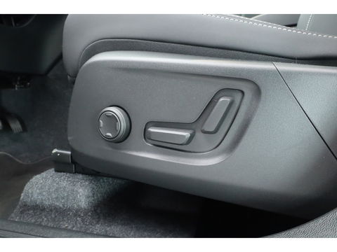 Volvo XC40 2.0 B3 Ultra Black Edition | Pano | Harman Kardon | 360cam | Memory | Stoel-Stuurverw. | Adapt. Cruise | Keyless