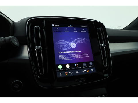 Volvo XC40 2.0 B3 Ultra Black Edition | Pano | Harman Kardon | 360cam | Memory | Stoel-Stuurverw. | Adapt. Cruise | Keyless