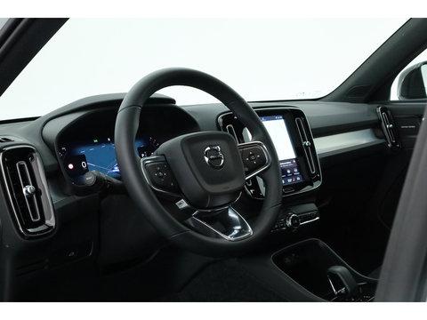 Volvo XC40 2.0 B3 Ultra Black Edition | Pano | Harman Kardon | 360cam | Memory | Stoel-Stuurverw. | Adapt. Cruise | Keyless