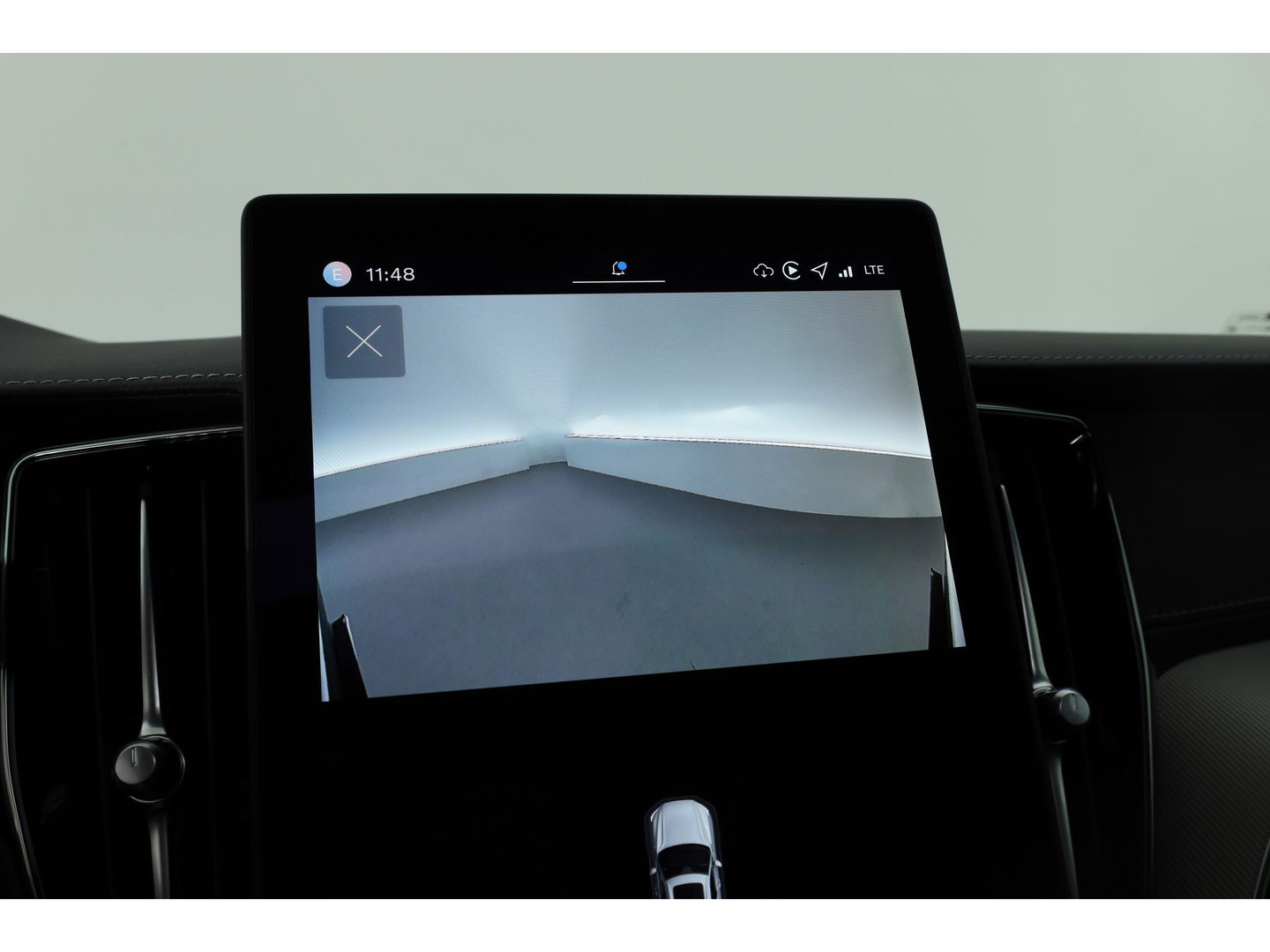 Volvo XC60 T8 Plug-in hybrid Ultra Black Edition | Luchtvering | Pano | HUD | Memory seats | Elek. Trekhaak | 22'' | 360cam | H&K Audio | 4x Stoelverw. |