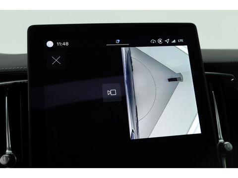 Volvo XC60 T8 Plug-in hybrid Ultra Black Edition | Luchtvering | Pano | HUD | Memory seats | Elek. Trekhaak | 22'' | 360cam | H&K Audio | 4x Stoelverw. |