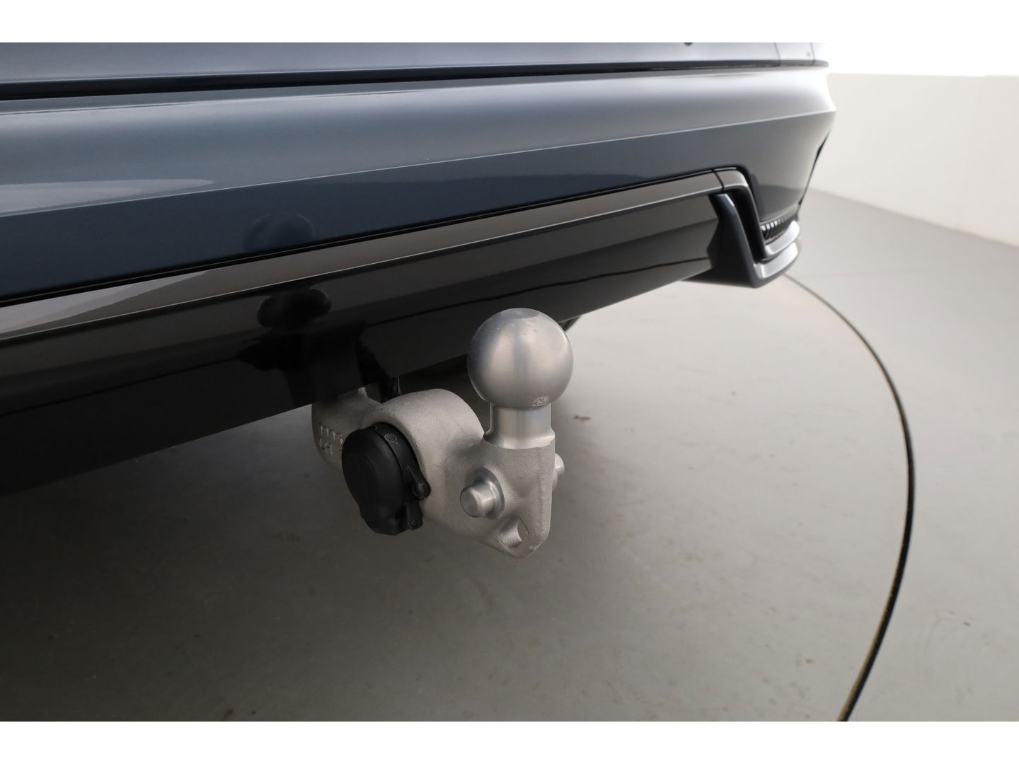 Volvo XC60 T8 Plug-in hybrid Ultra Black Edition | Luchtvering | Pano | HUD | Memory seats | Elek. Trekhaak | 22'' | 360cam | H&K Audio | 4x Stoelverw. |