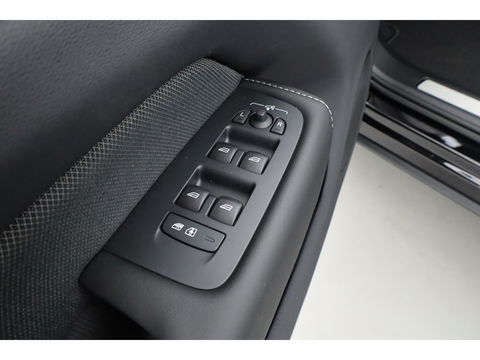 Volvo XC60 T8 Plug-in hybrid Plus Black Edition | Pano | Pilot Assist | 360cam | Stoel-Stuurverw. | Keyless | Harman Kardon | 21''