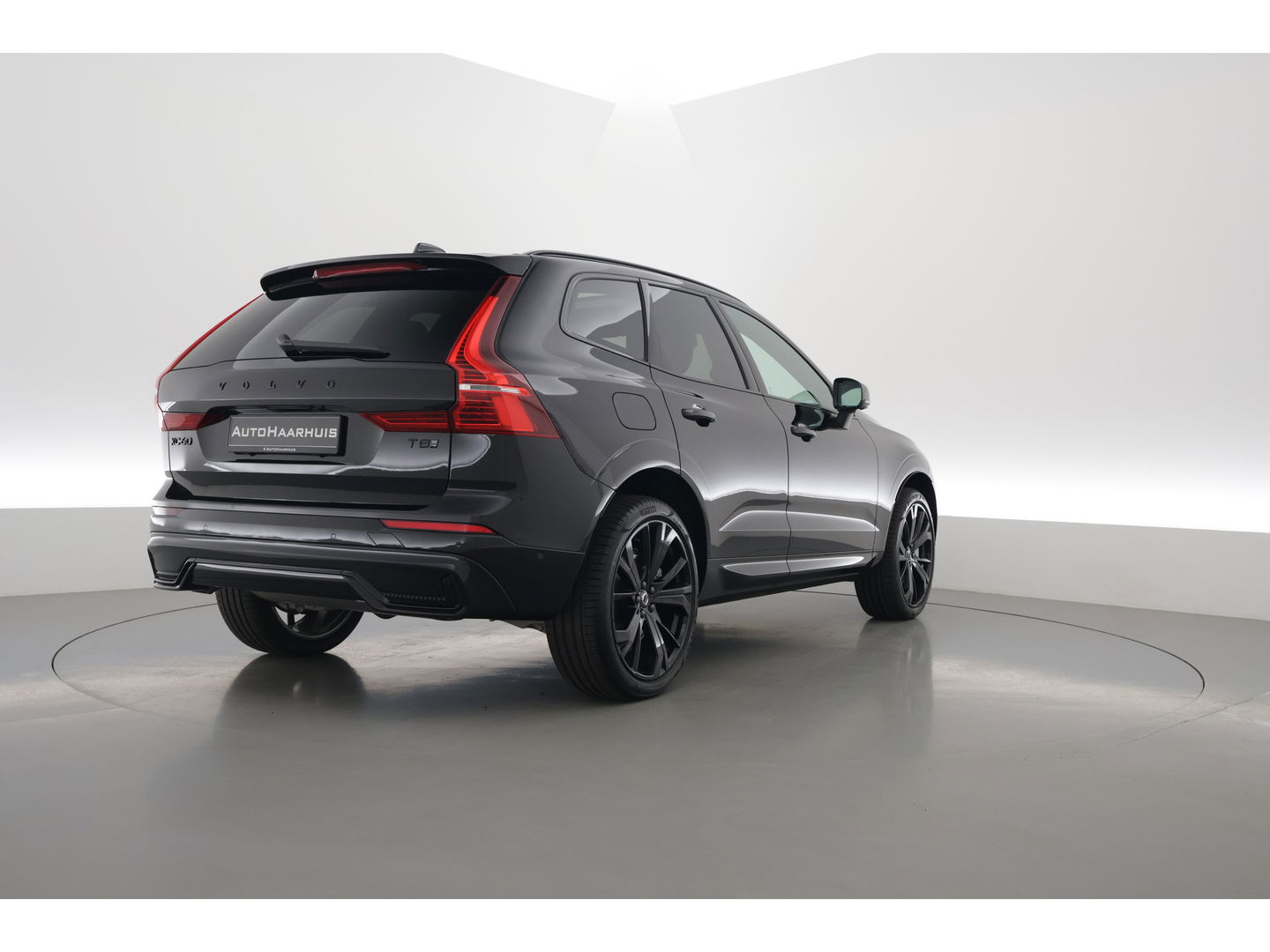 Volvo XC60 T8 Plug-in hybrid Plus Black Edition | Pano | Pilot Assist | 360cam | Stoel-Stuurverw. | Keyless | Harman Kardon | 21''