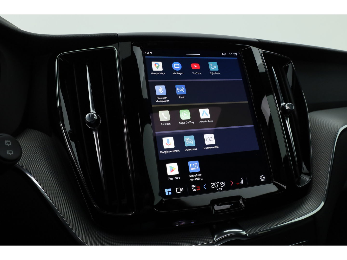 Volvo XC60 T8 Plug-in hybrid Plus Black Edition | Pano | Pilot Assist | 360cam | Stoel-Stuurverw. | Keyless | Harman Kardon | 21''