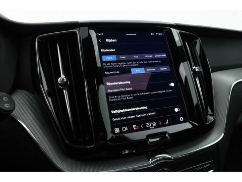 Volvo XC60 T8 Plug-in hybrid Plus Black Edition | Pano | Pilot Assist | 360cam | Stoel-Stuurverw. | Keyless | Harman Kardon | 21''