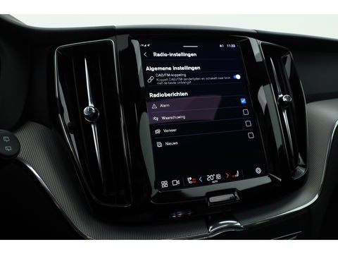 Volvo XC60 T8 Plug-in hybrid Plus Black Edition | Pano | Pilot Assist | 360cam | Stoel-Stuurverw. | Keyless | Harman Kardon | 21''