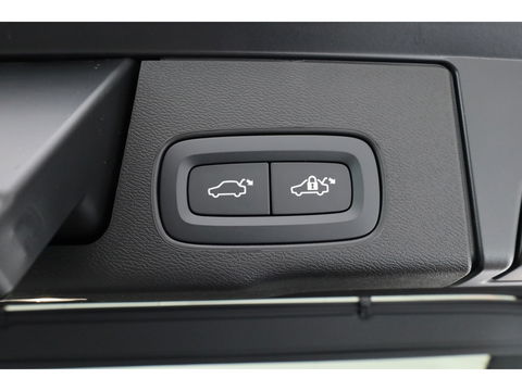 Volvo XC60 T8 Plug-in hybrid Plus Black Edition | Pano | Pilot Assist | 360cam | Stoel-Stuurverw. | Keyless | Harman Kardon | 21''