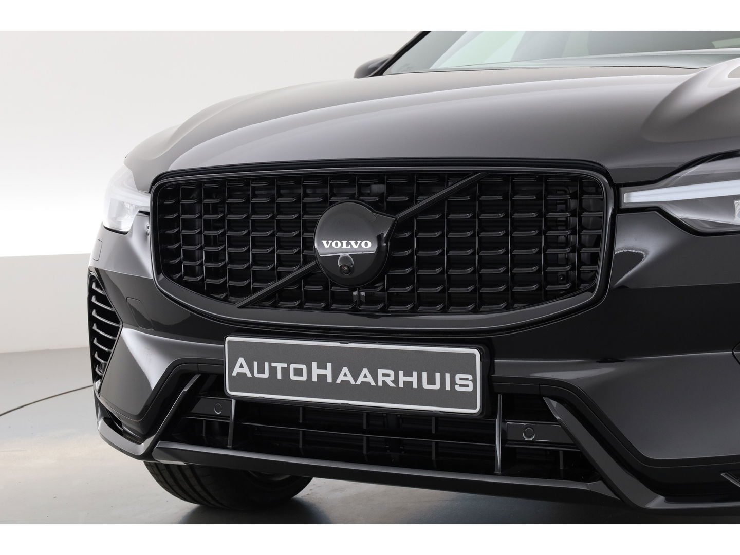 Volvo XC60 T8 Plug-in hybrid Plus Black Edition | Pano | Pilot Assist | 360cam | Stoel-Stuurverw. | Keyless | Harman Kardon | 21''