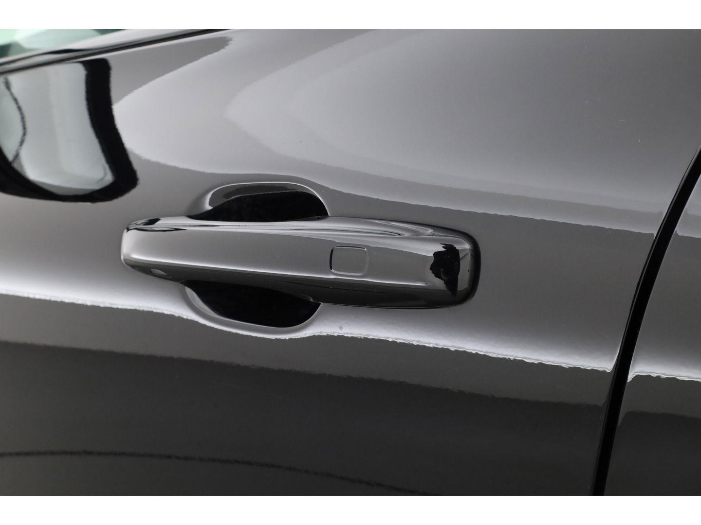 Volvo XC60 T8 Plug-in hybrid Plus Black Edition | Pano | Pilot Assist | 360cam | Stoel-Stuurverw. | Keyless | Harman Kardon | 21''