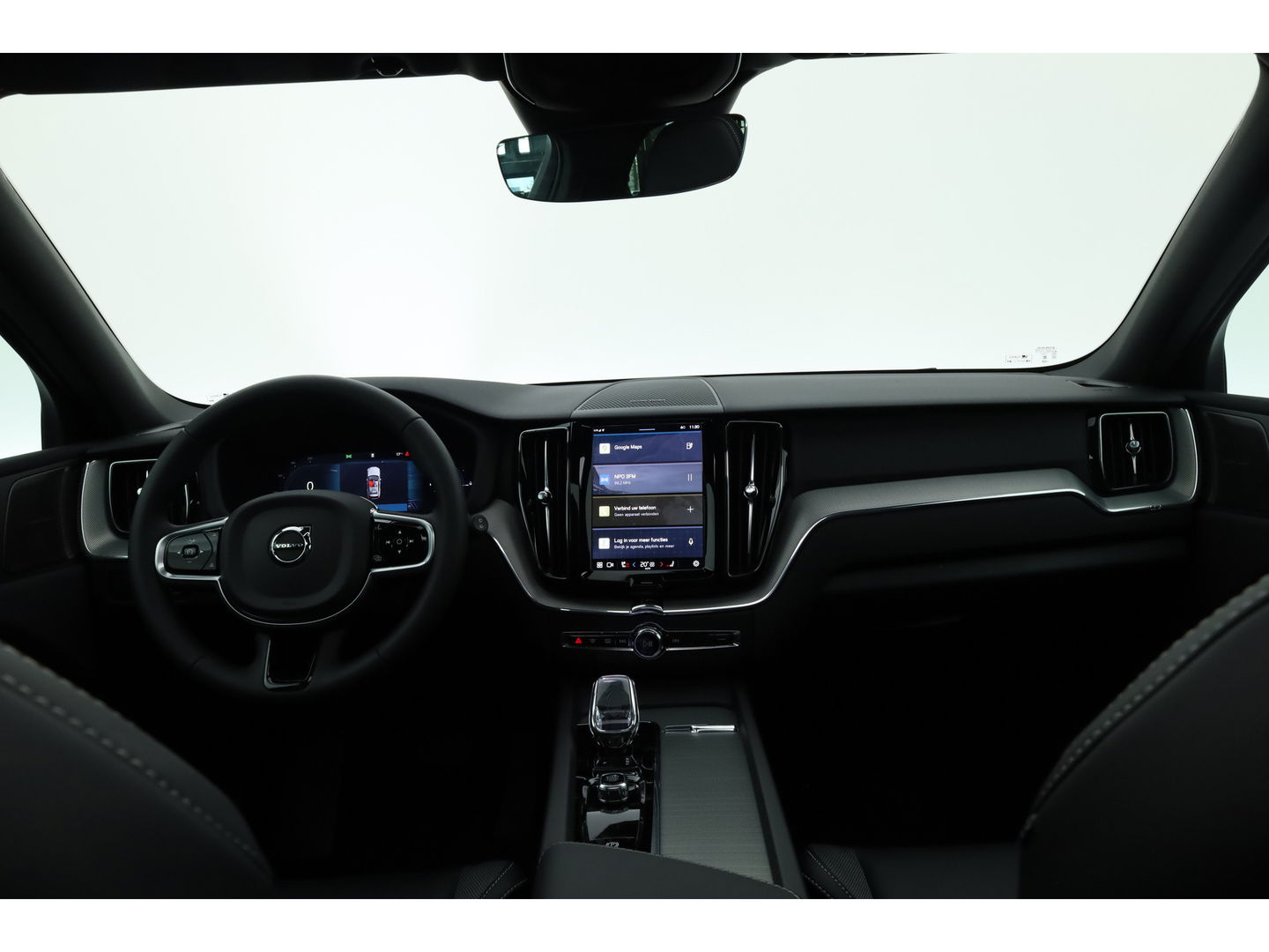 Volvo XC60 T8 Plug-in hybrid Plus Black Edition | Pano | Pilot Assist | 360cam | Stoel-Stuurverw. | Keyless | Harman Kardon | 21''