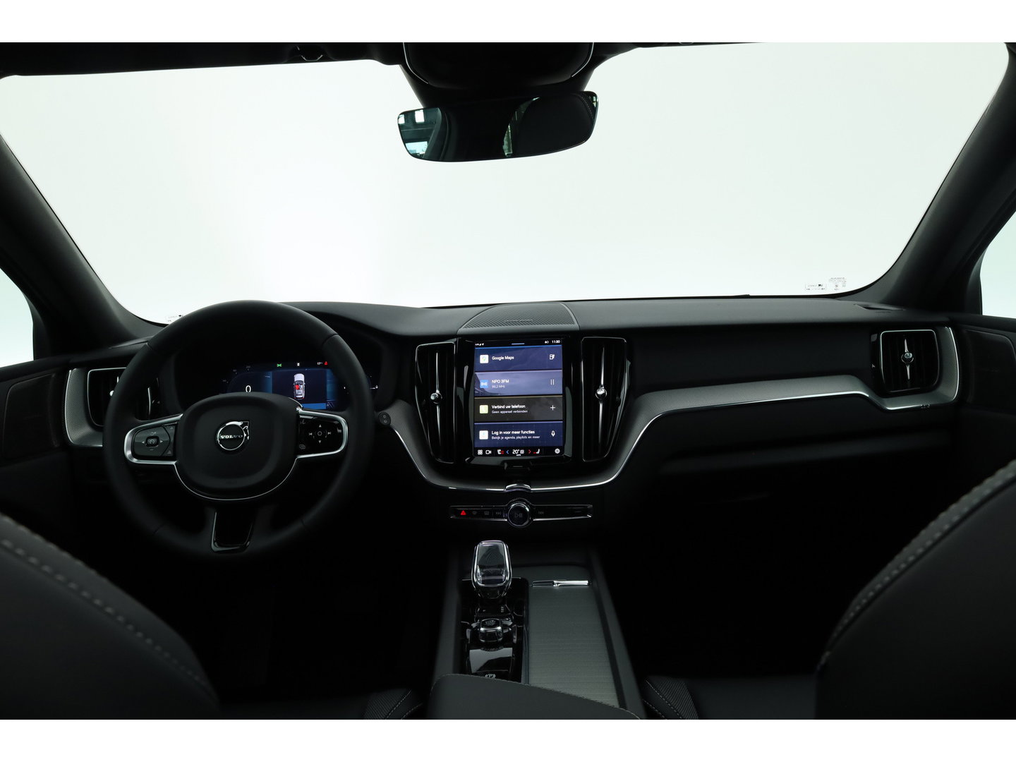 Volvo XC60 T8 Plug-in hybrid Plus Black Edition | Pano | Pilot Assist | 360cam | Stoel-Stuurverw. | Keyless | Harman Kardon | 21''