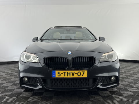 BMW 5 Serie Touring 520d M-Sportpack High Executive Aut. *PANO | LEATHER | XENON | HEATED-SPORTSEATS | HIFI-SOUND | NAVI-FULLMAP | PRIVACYGLASS | SHIFTPADDLES | HEAD-UP | 18''ALU*