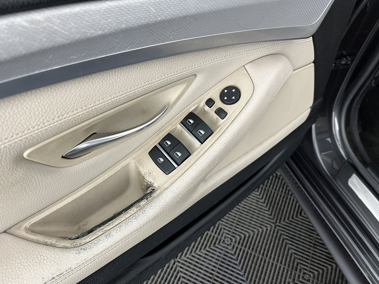 BMW 5 Serie Touring 520d M-Sportpack High Executive Aut. *PANO | LEATHER | XENON | HEATED-SPORTSEATS | HIFI-SOUND | NAVI-FULLMAP | PRIVACYGLASS | SHIFTPADDLES | HEAD-UP | 18''ALU*