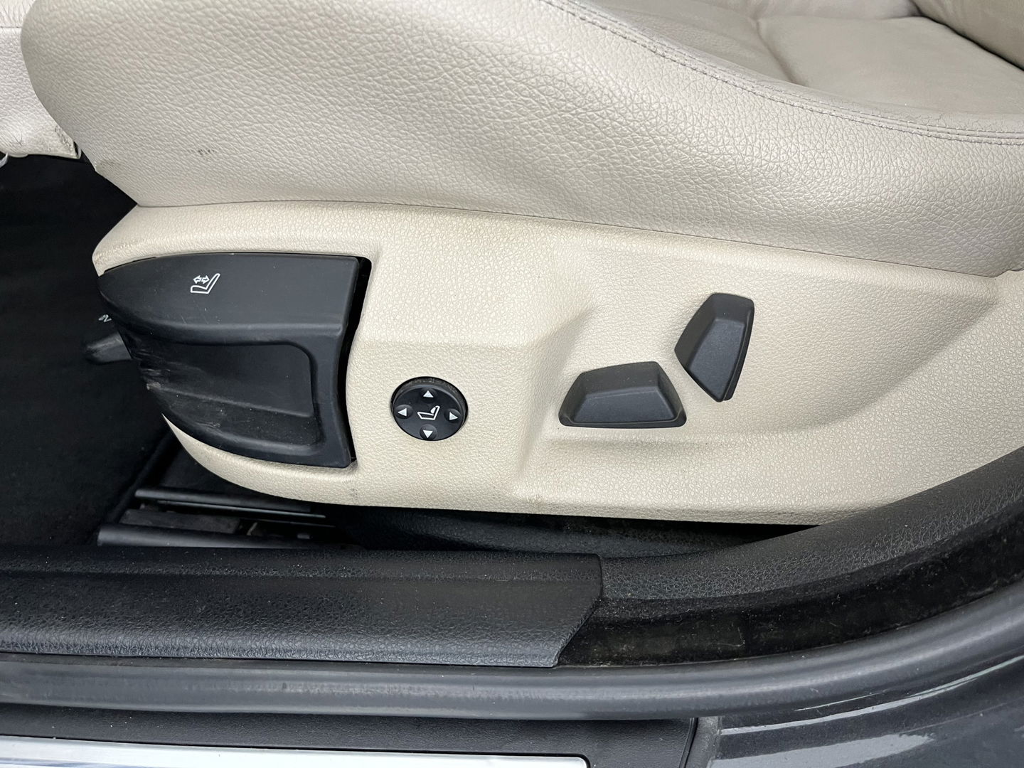 BMW 5 Serie Touring 520d M-Sportpack High Executive Aut. *PANO | LEATHER | XENON | HEATED-SPORTSEATS | HIFI-SOUND | NAVI-FULLMAP | PRIVACYGLASS | SHIFTPADDLES | HEAD-UP | 18''ALU*