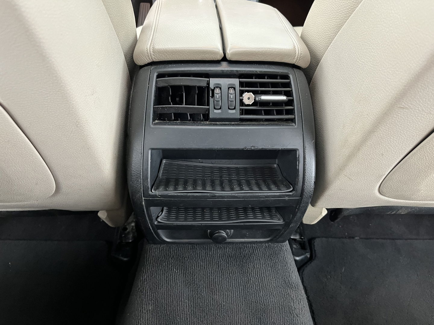 BMW 5 Serie Touring 520d M-Sportpack High Executive Aut. *PANO | LEATHER | XENON | HEATED-SPORTSEATS | HIFI-SOUND | NAVI-FULLMAP | PRIVACYGLASS | SHIFTPADDLES | HEAD-UP | 18''ALU*