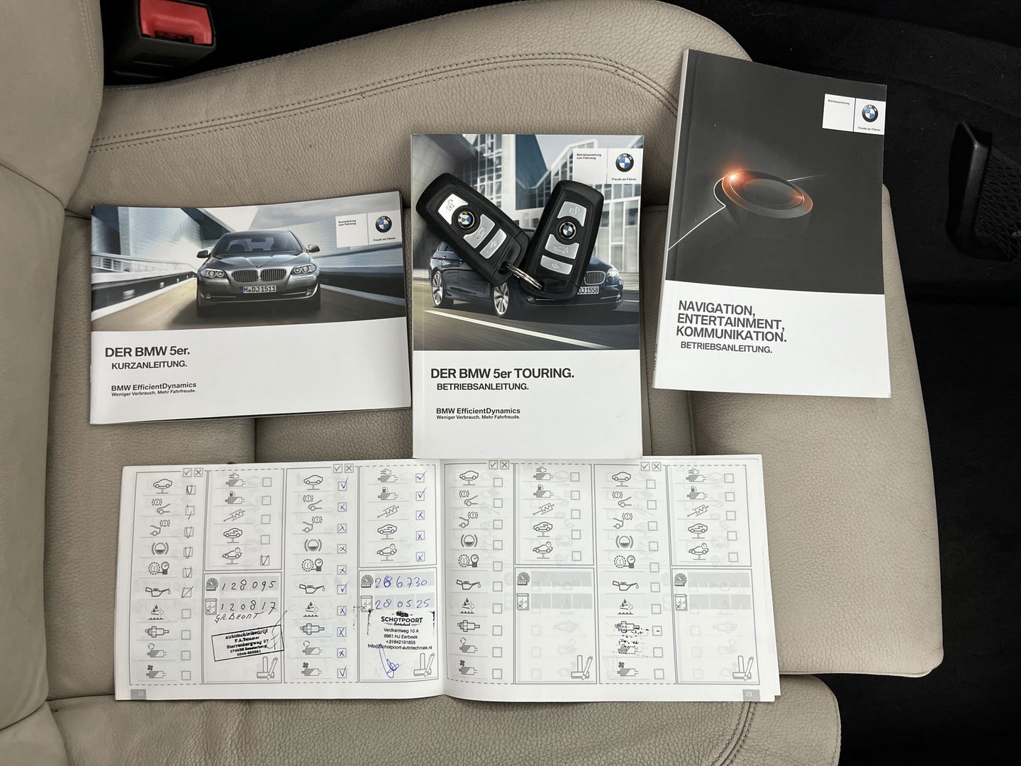 BMW 5 Serie Touring 520d M-Sportpack High Executive Aut. *PANO | LEATHER | XENON | HEATED-SPORTSEATS | HIFI-SOUND | NAVI-FULLMAP | PRIVACYGLASS | SHIFTPADDLES | HEAD-UP | 18''ALU*