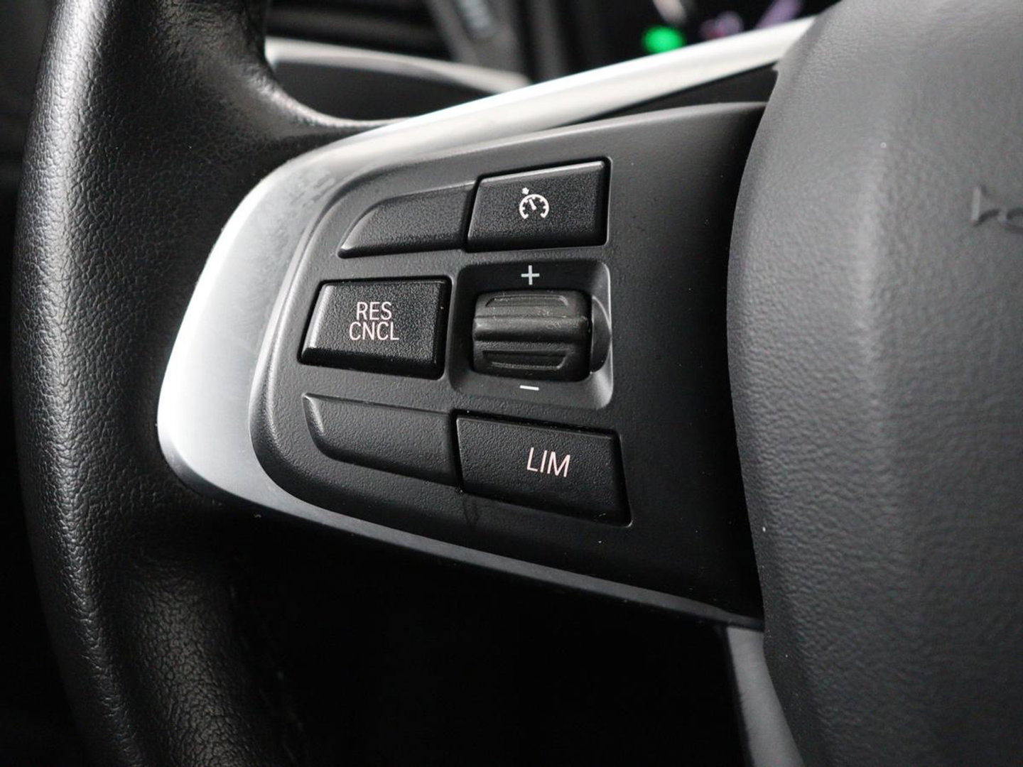 BMW 2 Serie Gran Tourer 218i 7 Persoons Executive | Sport Line | 1e eigenaar | Stoelverwarming | Head-Up | Trekhaak | Sportstoelen | Half leder | Navigatie | Climate control | Parkeerhulp | Cruise control