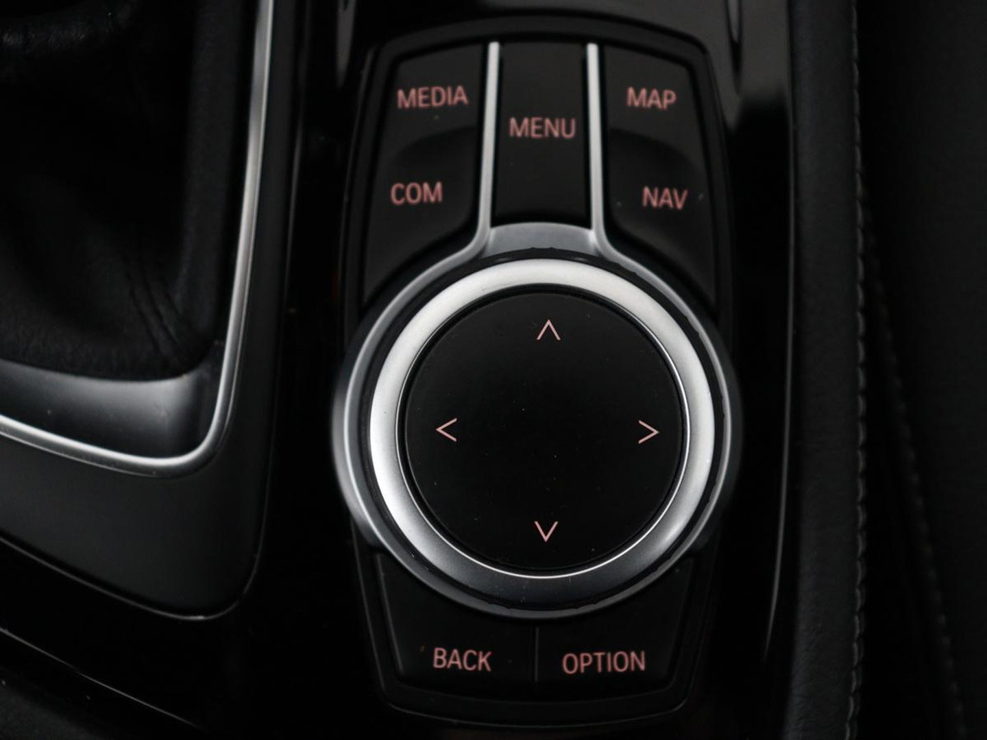 BMW 2 Serie Gran Tourer 218i 7 Persoons Executive | Sport Line | 1e eigenaar | Stoelverwarming | Head-Up | Trekhaak | Sportstoelen | Half leder | Navigatie | Climate control | Parkeerhulp | Cruise control