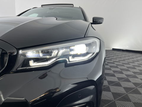 BMW 3 Serie Touring 330e eDrive M-Sportpack Edition (Plug-In) (INCL-BTW) *PANO | LEATHER | HEAD-UP | ADAPTIVE-CRUISE | FULL-LED | KEYLESS | DIGI-COCKPIT | HEATED-SPORTSEATS | CAMERA | HIFI-SOUND | PRIVACYGLASS | DAB+ | SHIFTPADDLES | NAVI-FULLMAP | 19"A