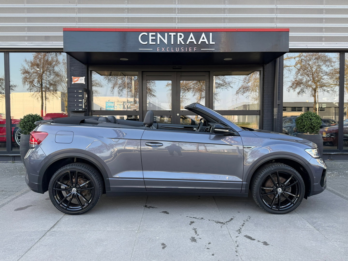 Volkswagen T-Roc Cabrio 1.5 TSI R-Line 150PK|ACC|Carplay|IQ-lights|Virtiual-Cockpit|Camera
