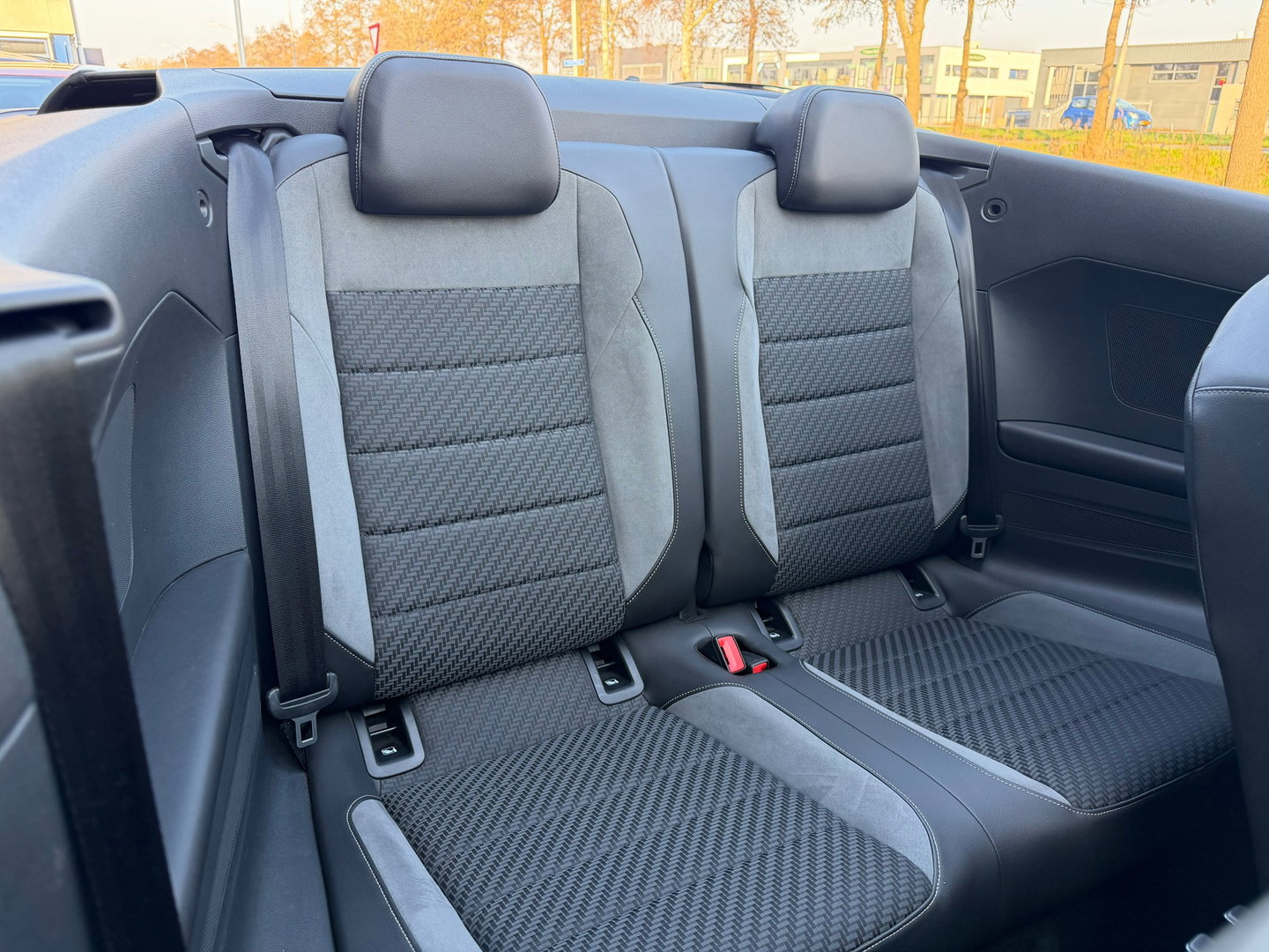 Volkswagen T-Roc Cabrio 1.5 TSI R-Line 150PK|ACC|Carplay|IQ-lights|Virtiual-Cockpit|Camera