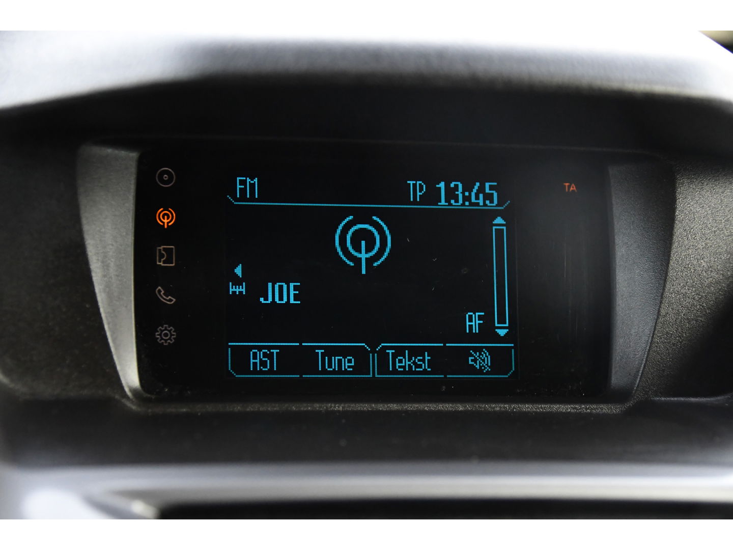 Ford Transit Connect 1.5 TDCI L1 PB Edition Cruise, 120pk, sensoren, Stoelverwarming, Trekhaak, Automaat, 3 zits, Airco, Uniek!