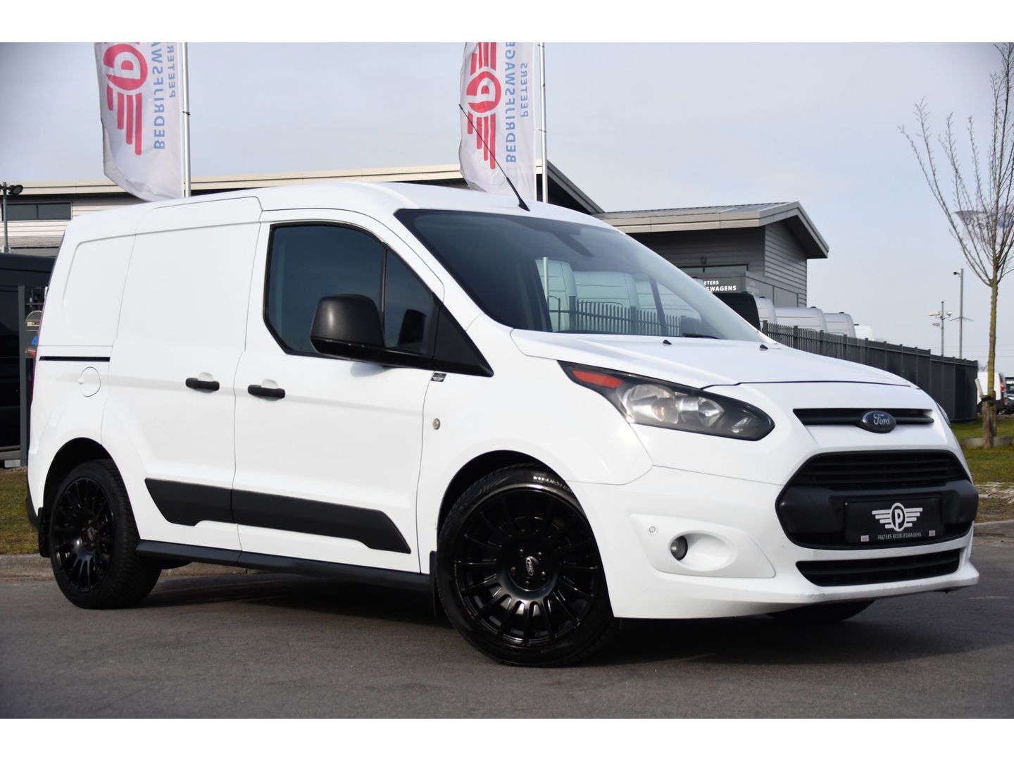 Ford Transit Connect 1.5 TDCI L1 PB Edition Cruise, 120pk, sensoren, Stoelverwarming, Trekhaak, Automaat, 3 zits, Airco, Uniek!