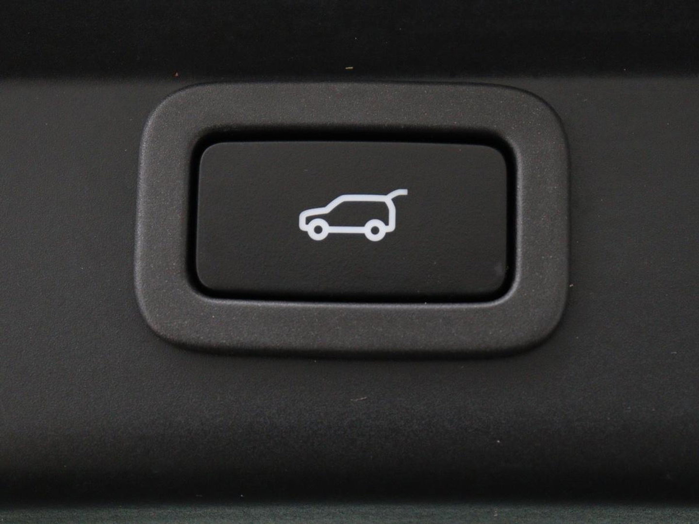 Jaguar I-PACE EV320 S Business Pack 90kWh | SOH 91% | Stoelverwarming | 360 Camera | Carplay | Meridian Surround | Full LED | Navigatie